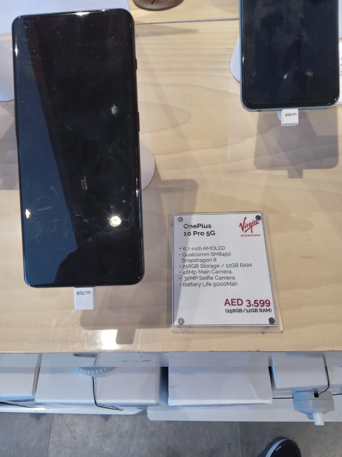 OnePlus Partnership 6